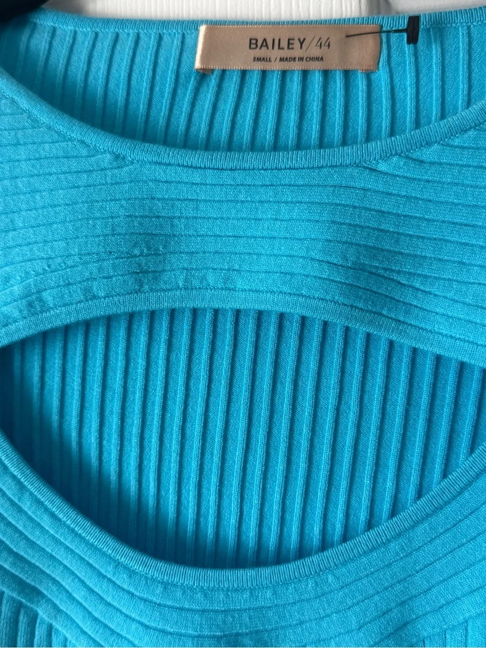 NWT Bailey 44 LaPerla  Cut Out TopSweater Aqua Blue Short Sleeve Size S